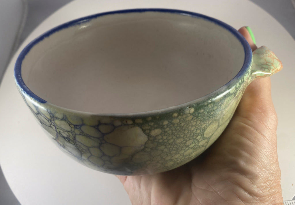 #137 Medium White Bowl w/ Handle